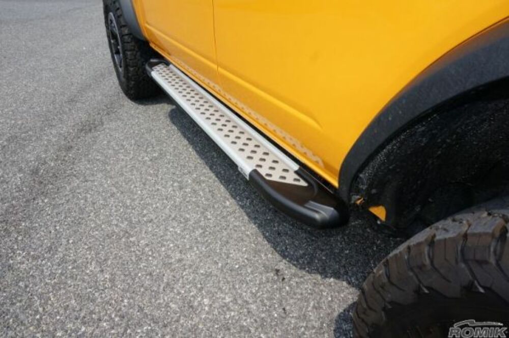 Romik® 5.5" RAL Series Silver Running Boards For 2021-2024 Ford Bronco 62388418