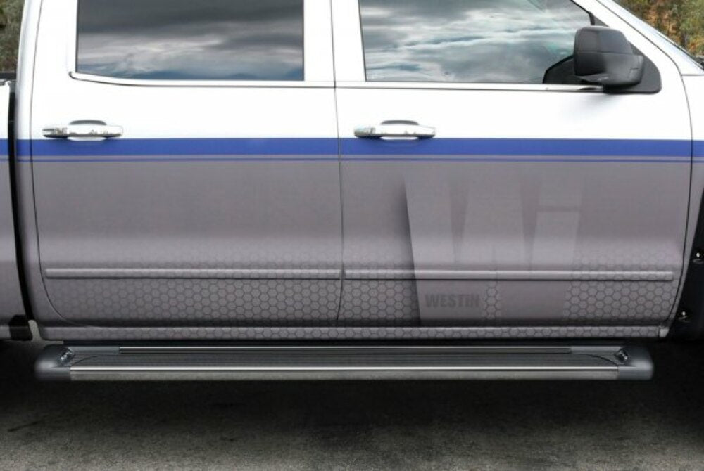 Westin 5.5" SG6 Cab Length Black LED Running Boards with Brite Trim For 2021-2023 Ford Bronco 4-Door 27-65720